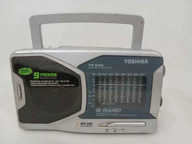 Radio AM /FM TOSHIBA TR946 20CM