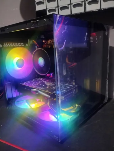 Pc i3 10100f - 16GB DDR4 - RX 580 8GB - SSD 256GB - Fonte 500w