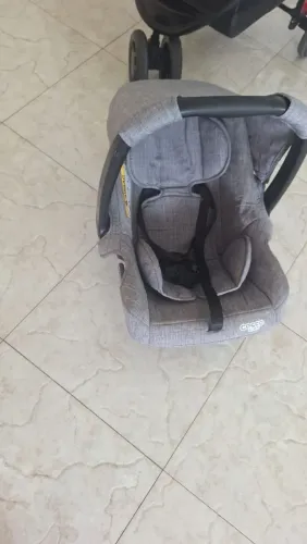 carrinho de bebê + bebê conforto