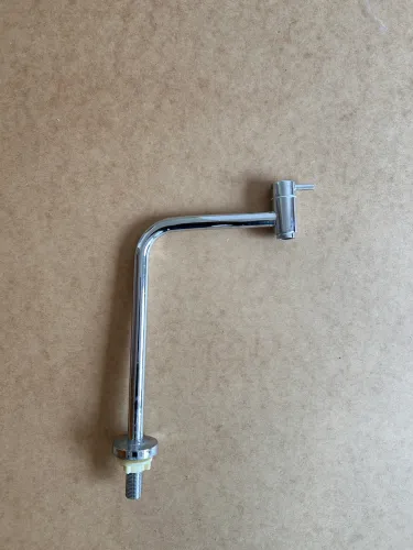 Torneira de bancada para banheiro, inox, excelente e nova. 