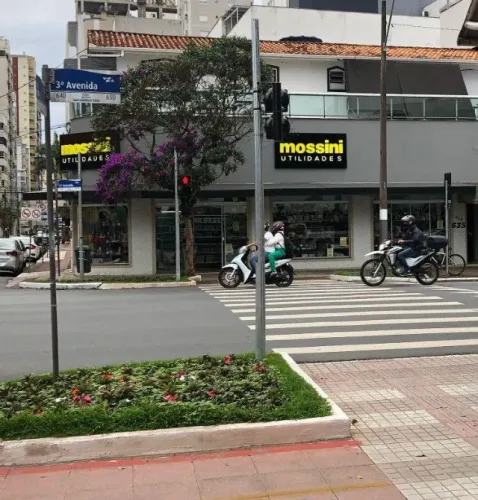 Loja de Utilidades no Centro de Balneário Camboriú - Repasso ponto
