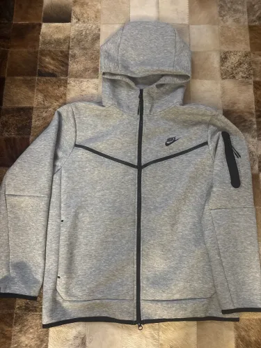 Casaco Nike tech