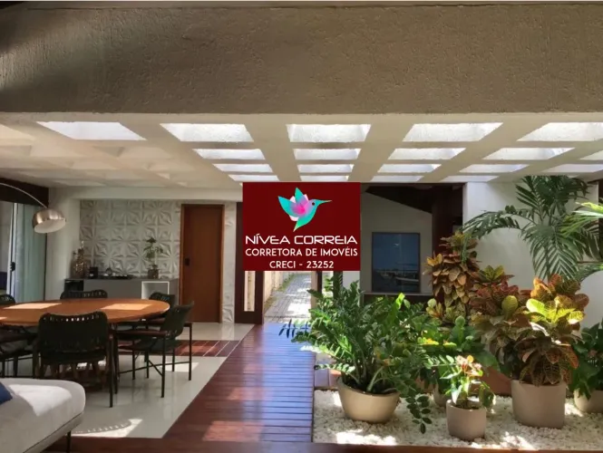 Vende-se no Condomínio Encontro das Águas, em Lauro de Freitas casa com 900m², 6/4 sendo 3