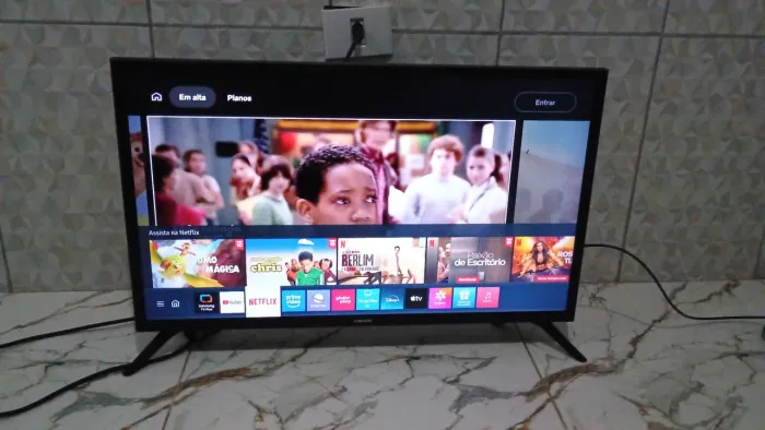 Tv Samsung 43 polegadas smart 4k completa tv plus