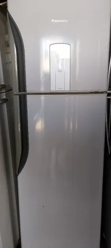 ASSISTÊNCIA TÉCNICA ESPECIALIZADA EM REFRIGERAÇÃO E MÁQUINAS DE LAVAR *