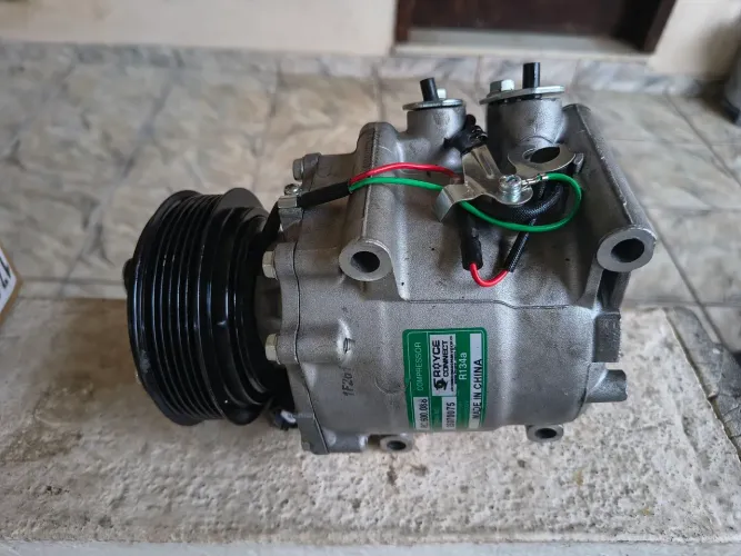 Compressor do ar condicionado do Honda Civic 2004