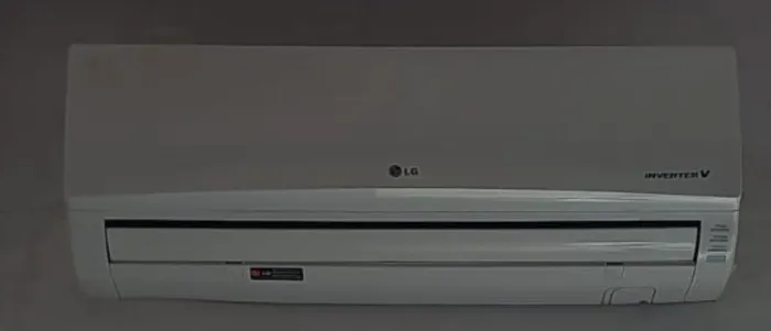 AR-CONDICIONADO LG INVERTER - USADO