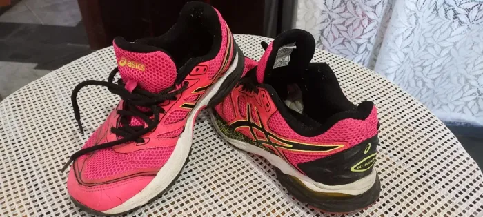 tenis asics pink tam 37 gde ..há mais modelos e tamanhos zap 11- *