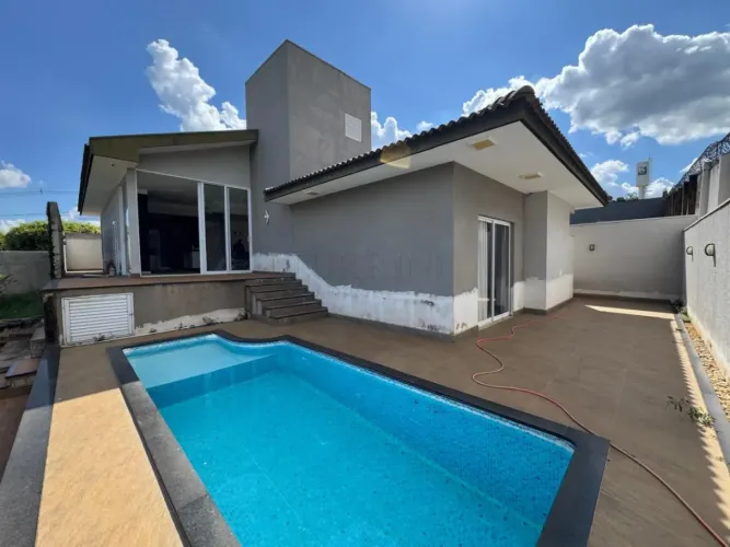 Casa à venda no condomínio Residencial Solar Primavera em Piratininga -SP.