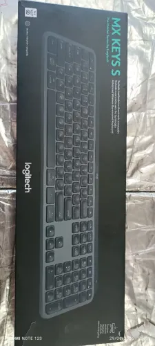 Teclado sem fio LOGITECH GRAFITI 