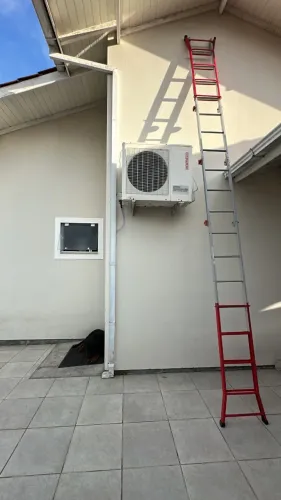 Escada Telescópica Zeus 5,70 m com Prolongador Original | Profissional