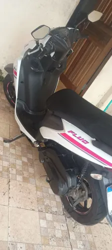 Vendo moto flúor 125 