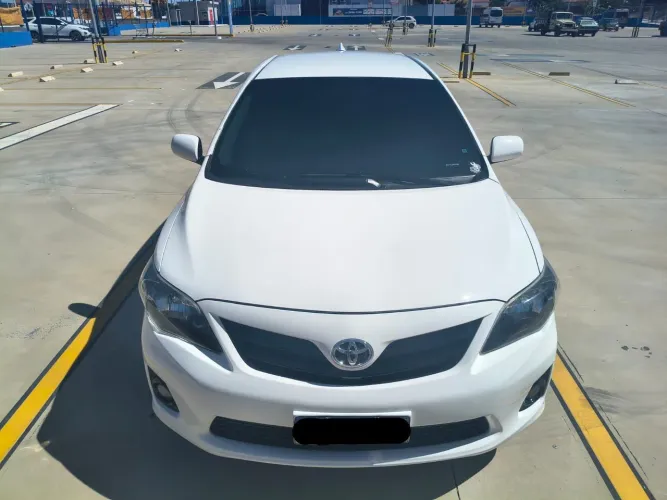 Toyota Corolla GLI 1.8 Flex 16V Aut. 2013