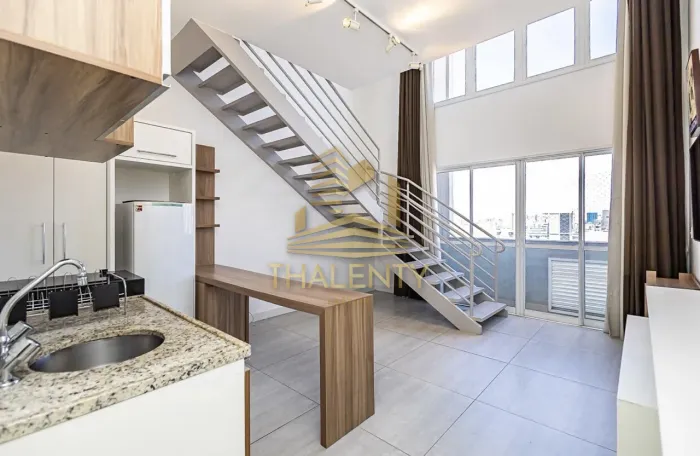 APARTAMENTO com 1 dormitório à venda com 91m² por R$ 680.000,00 no bairro Centro - CURITIB