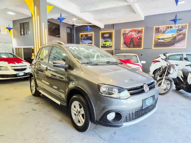 Volkswagen Crossfox 1.6 MI Total Flex 8V 5P 2011
