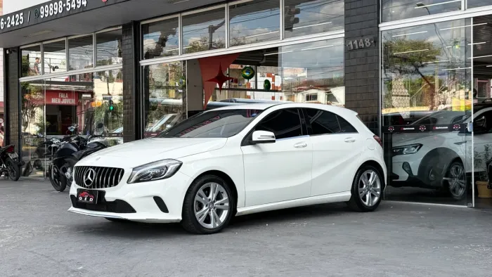 Mercedes-Benz Classe A 200 1.6 TB/flex Aut. 2016