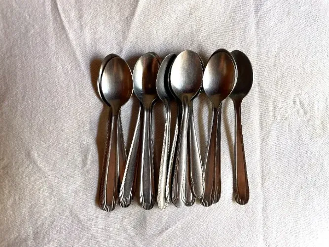 Colher de Sobremesa de Inox (14 Unidades)