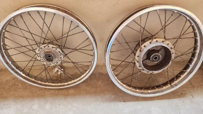 Rodas Fan 150