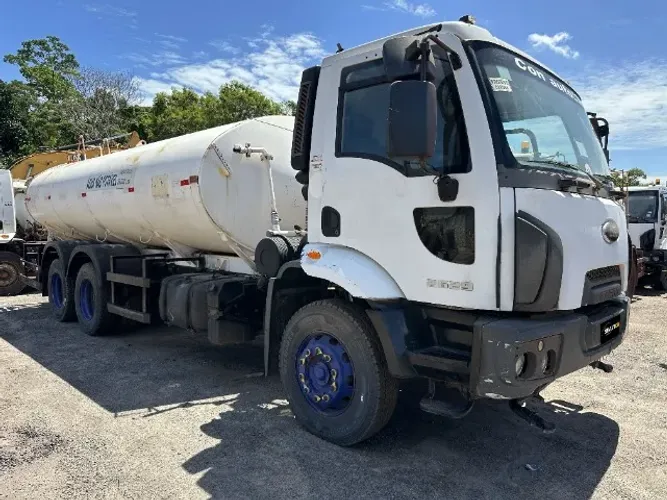 Ford Cargo 2629 6x4 Pipa 20.000L 2019