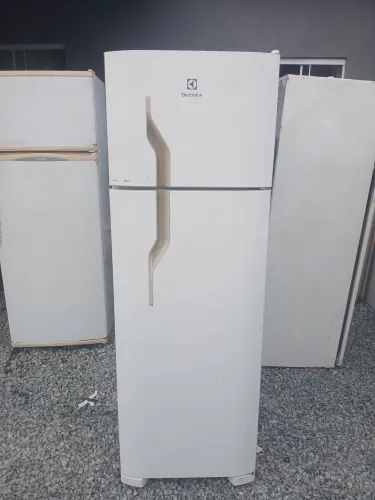 GELADEIRA ELECTROLUX GELO SECO