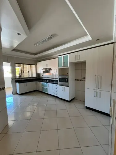 Imóvel para aluguel com 140 metros quadrados com 3 quartos em Jardim Alvorada - Maringá -
