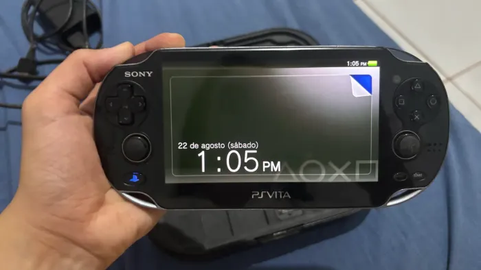 PS Vita PCH-1001 OLED + 5 Jogos + Case + Caixa Original