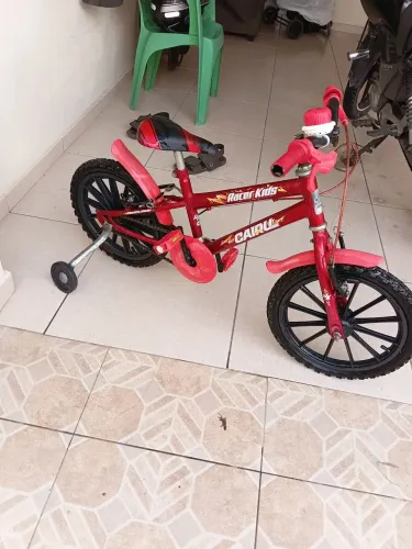 Vendo uma bicicleta infantil