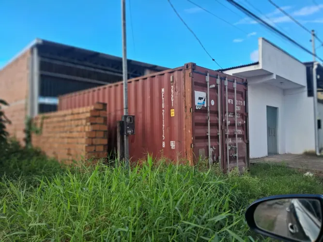 Vendo ou alugo container