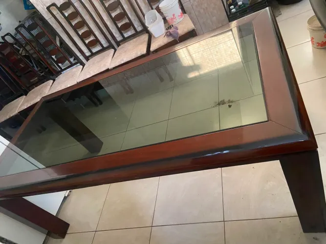 Vende se Mesa de vidro com 8 cadeiras