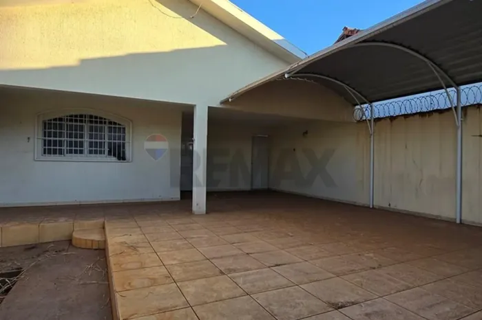 CASA A VENDA