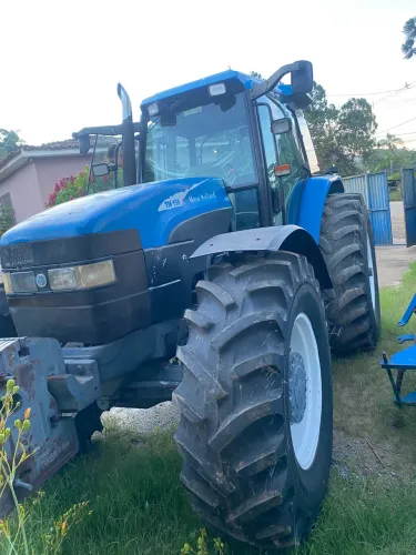 Trator  new Holland TM 150