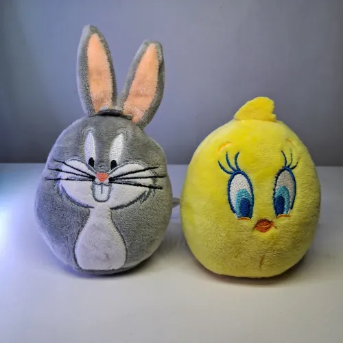 Looney Tunes - Pelucias Pernalonga e Piu - Piu