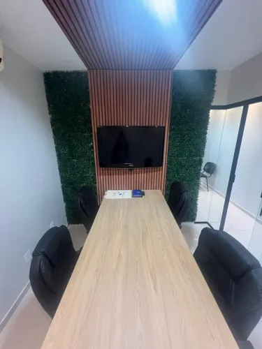 Alugo Sala Comercial Mobilidade na Holandeses.