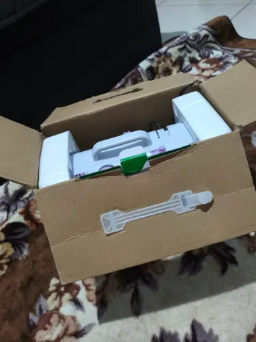 Mini máquina de costura!!! Nunca usada