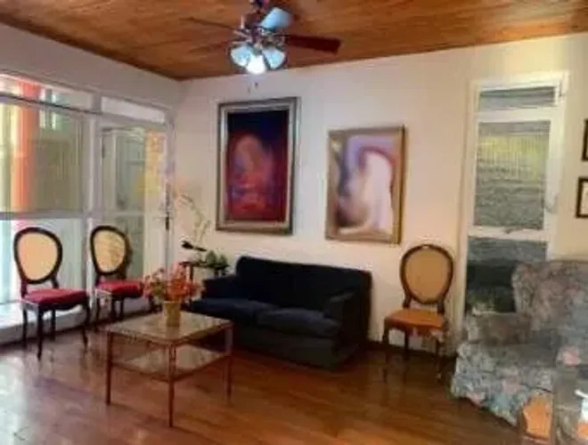 Casa resideincial/comercial com 08 quartos para locação no bairro São Pedro em Belo Horizo