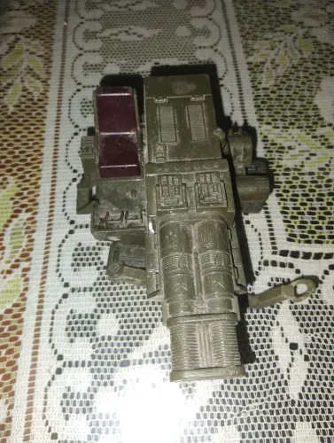 Vendo um veículo do boneco raio laser da marca estrela dos anos 80 