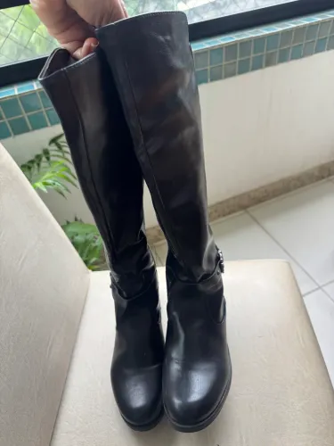 Bota cano alto 37