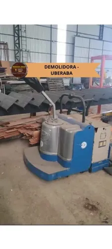 Transpaleteira usada - 
