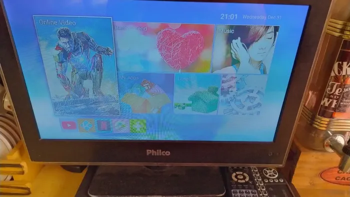 Vendo tv com conversor 4k