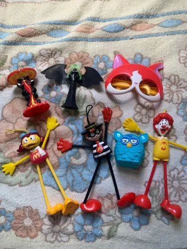 Brinquedos sortidos - Mc donalds (lanche feliz) 