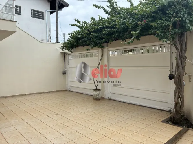 Sobrado para venda com 204 m² e 3 quartos em Jardim América, Bauru - SP