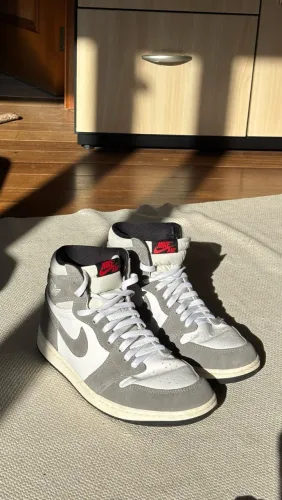 Nike Jordan 1 High