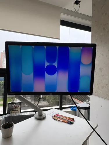 Monitor HP EliteDisplay E231 23? Full HD + Braço Articulado