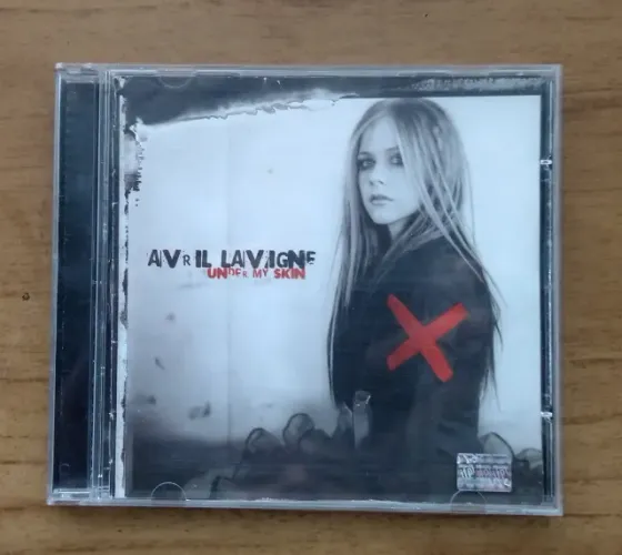 CD Avril Lavigne - Under My Skin 