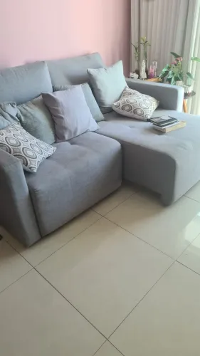 Sofá retrátil e reclinável