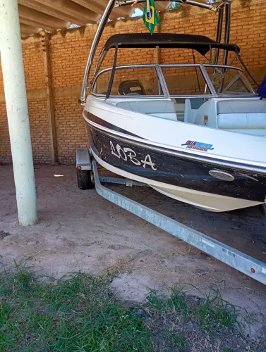 Lancha Bayliner 17