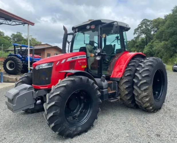 2017- Trator Massey Ferguson- MF 6711R -115 CV, 5865 Horas. Serie 6711478035