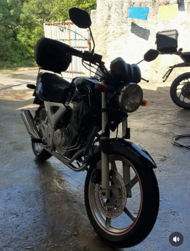 Honda CBX 250 ano 2005