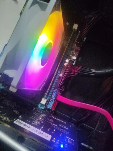 Vendo kit Xeon X79 funcionando normalmente.