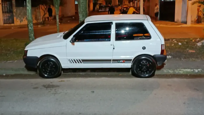 Fiat Uno Mille 1.0 Fire/ F.flex/ Economy 2P 2013